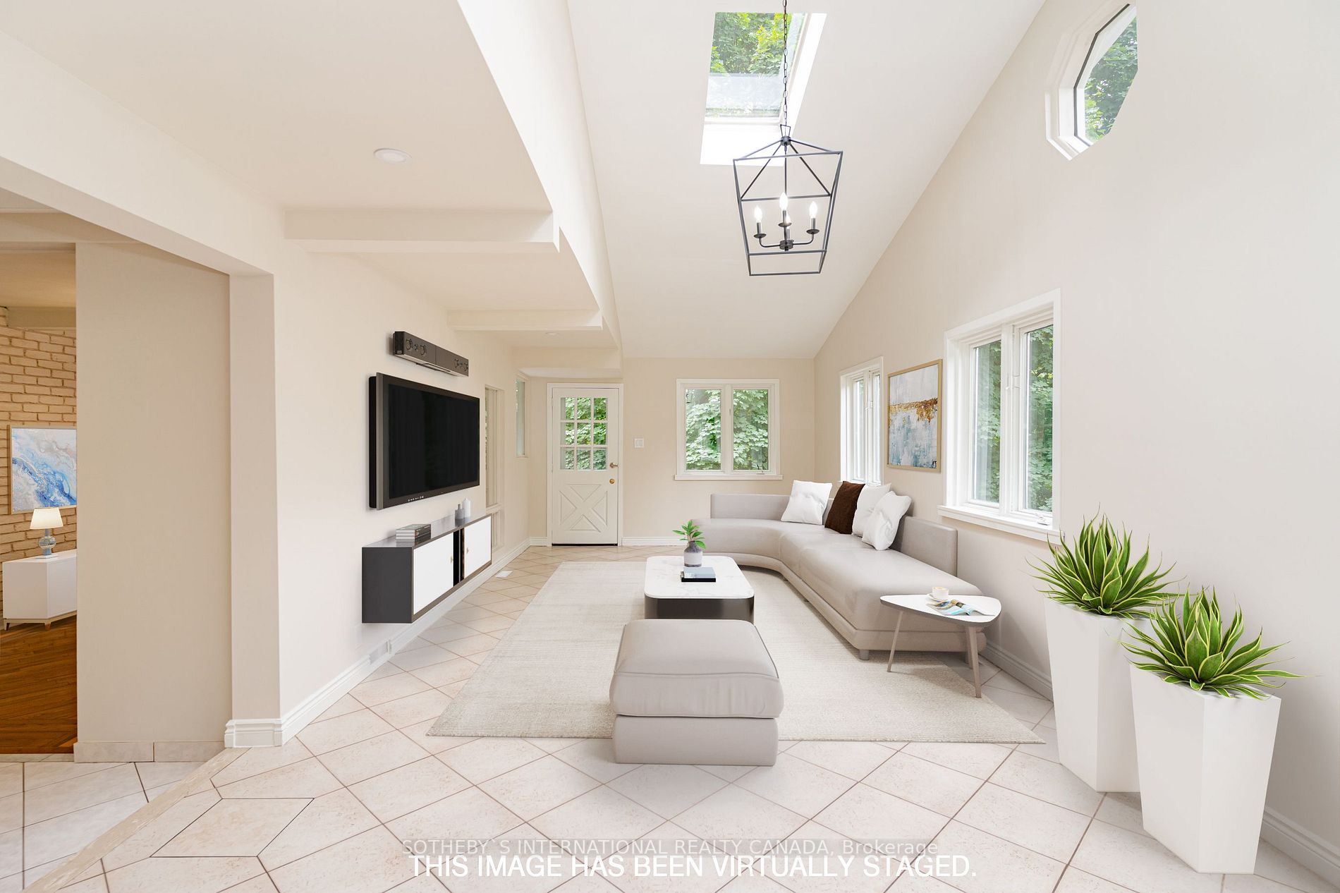 1113 Greenoaks Dr