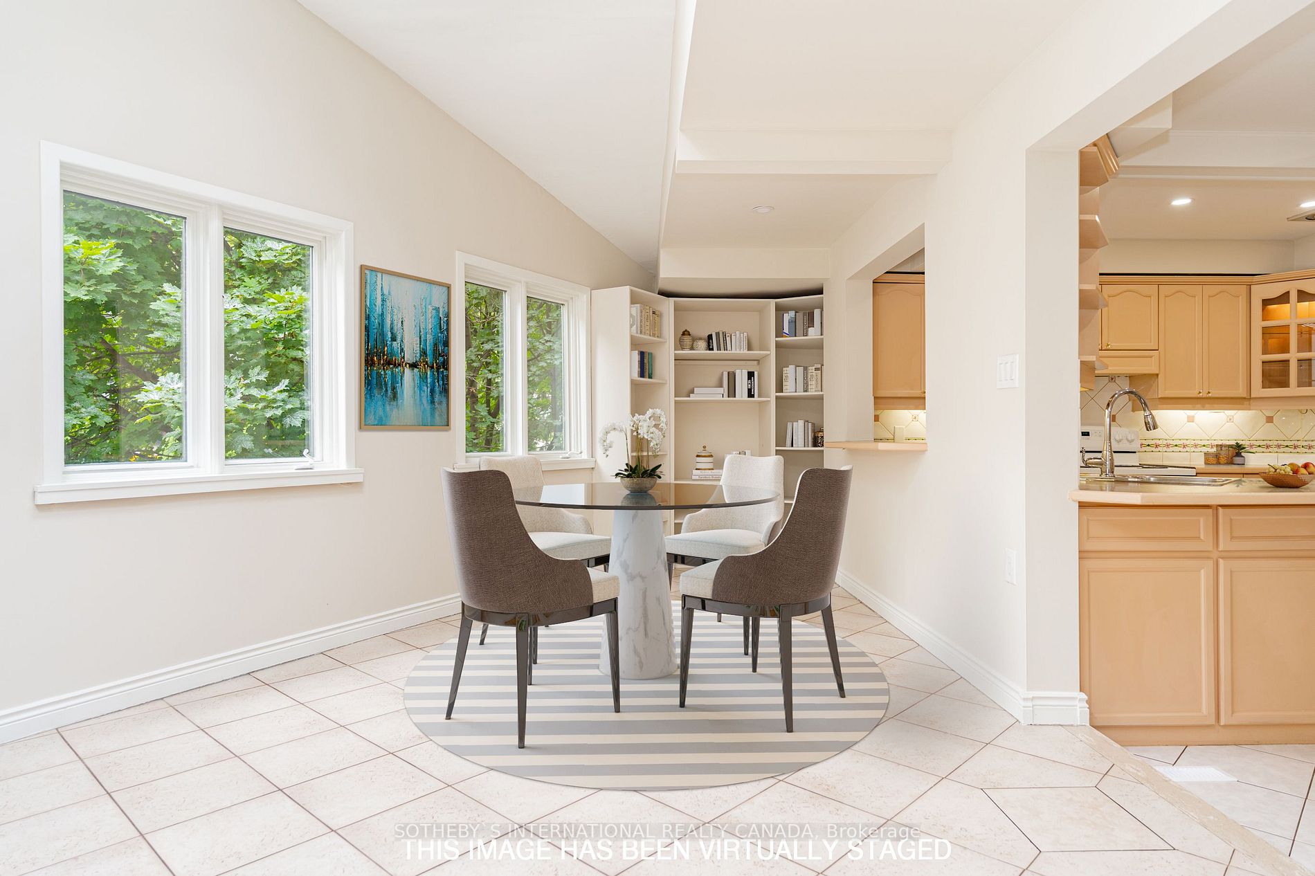 1113 Greenoaks Dr