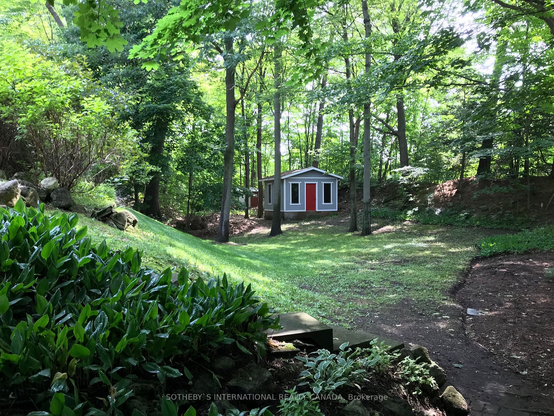 1113 Greenoaks Dr