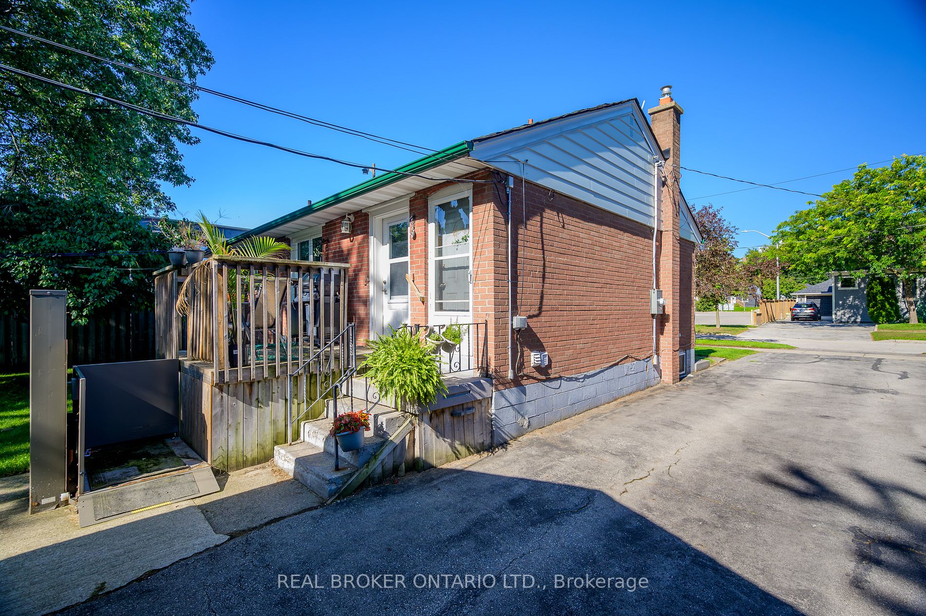 64 Florence Dr