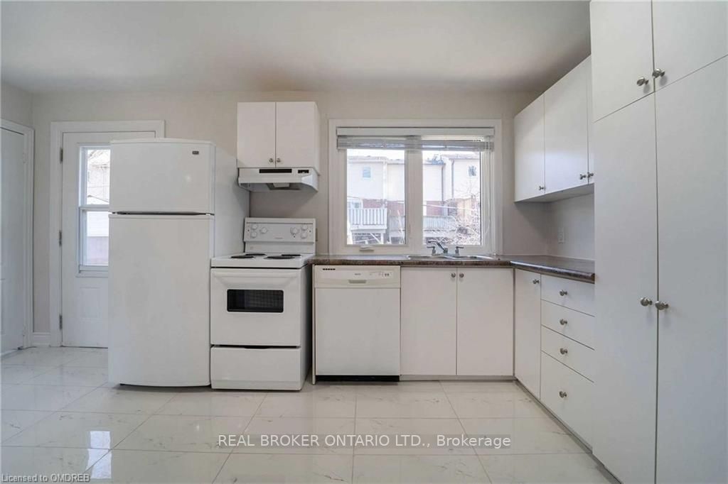 64 Florence Dr