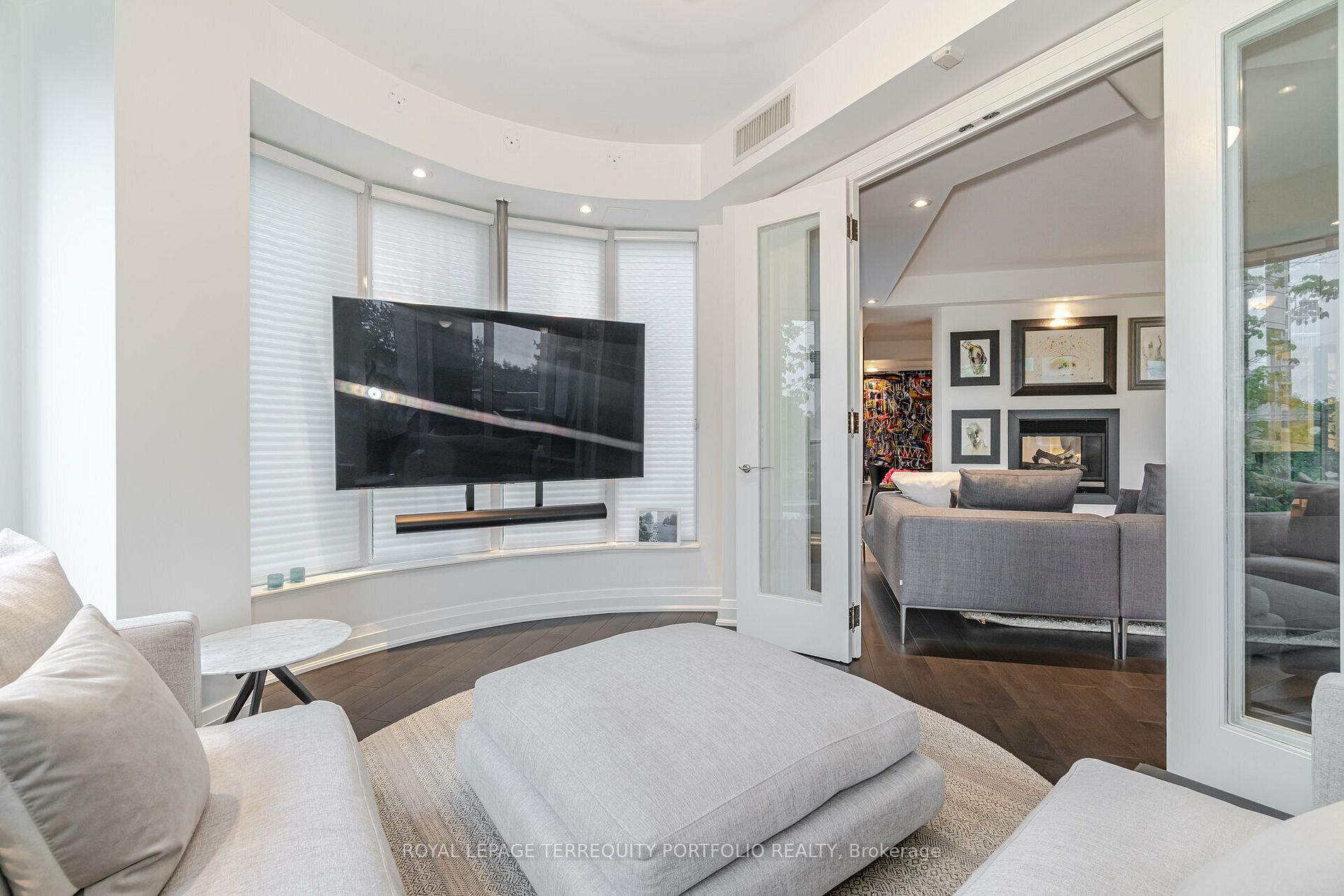 2095 LAKE SHORE Boulevard W, #115