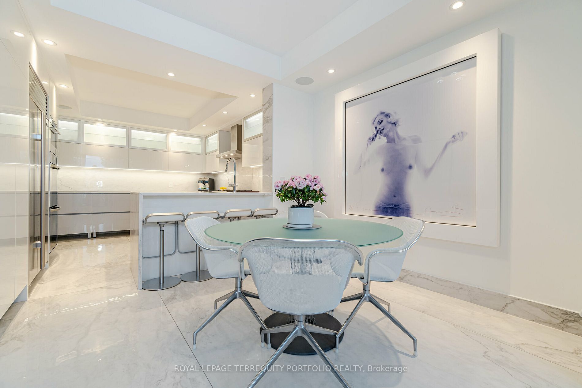 2095 LAKE SHORE Boulevard W, #115
