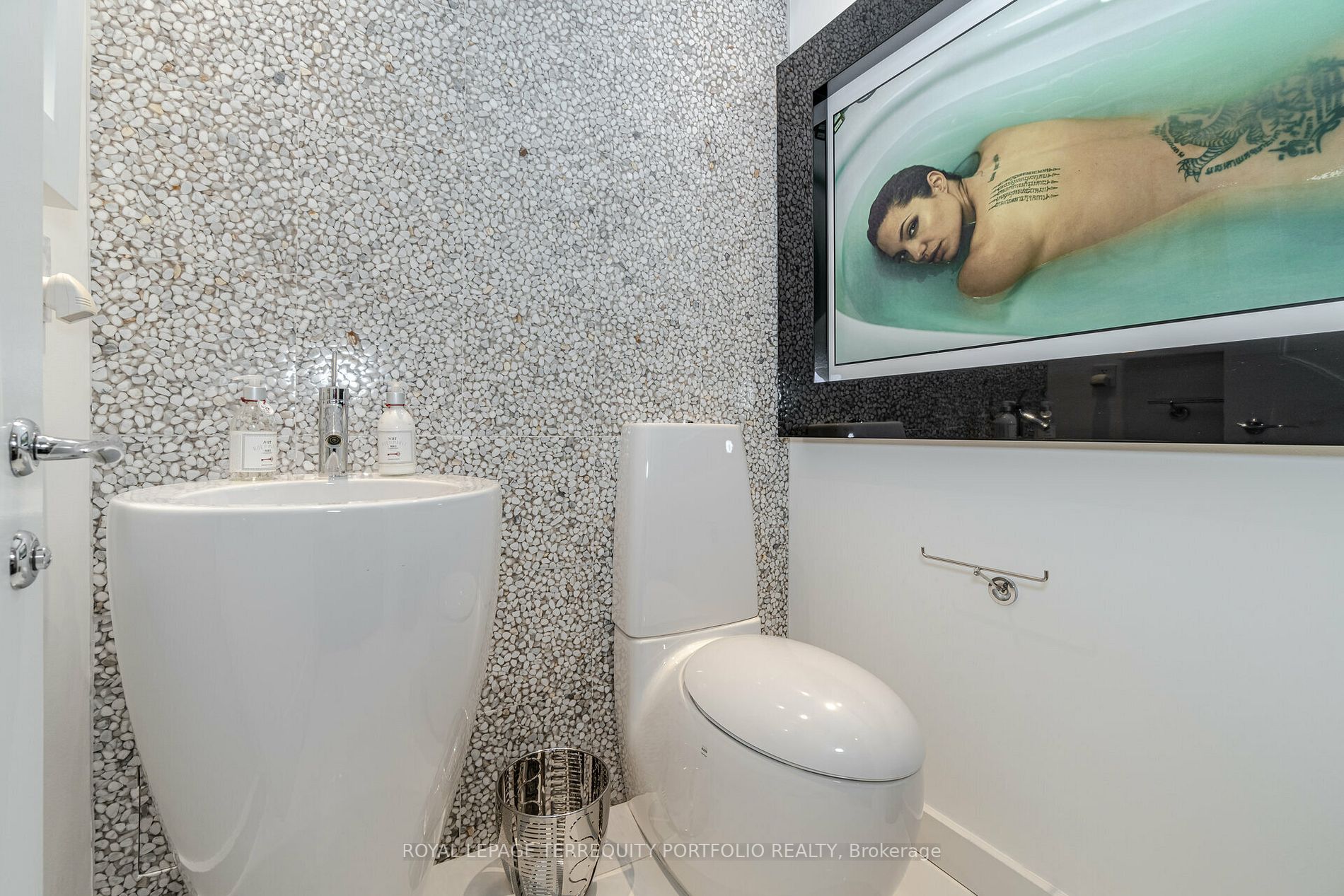 2095 LAKE SHORE Boulevard W, #115