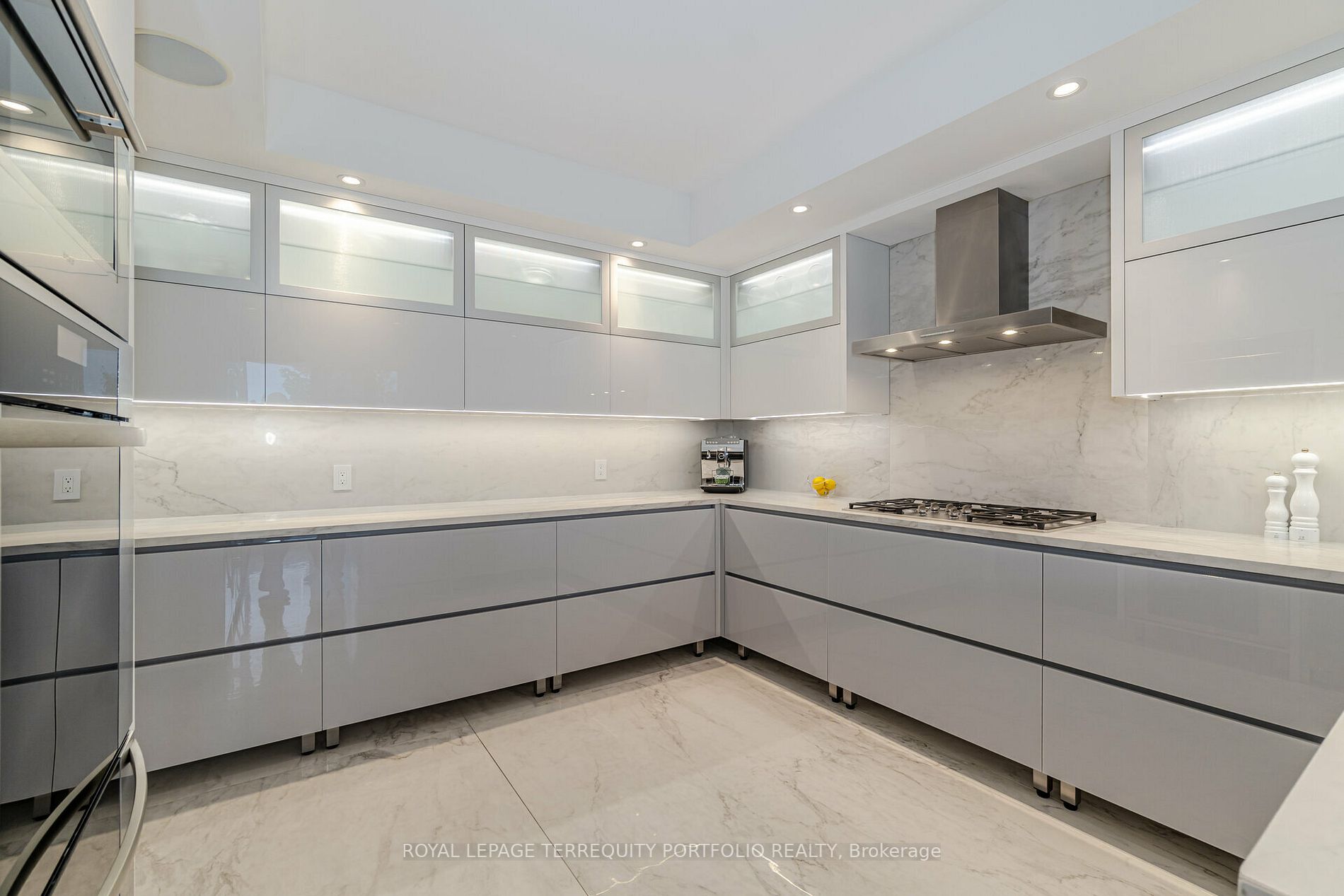 2095 LAKE SHORE Boulevard W, #115