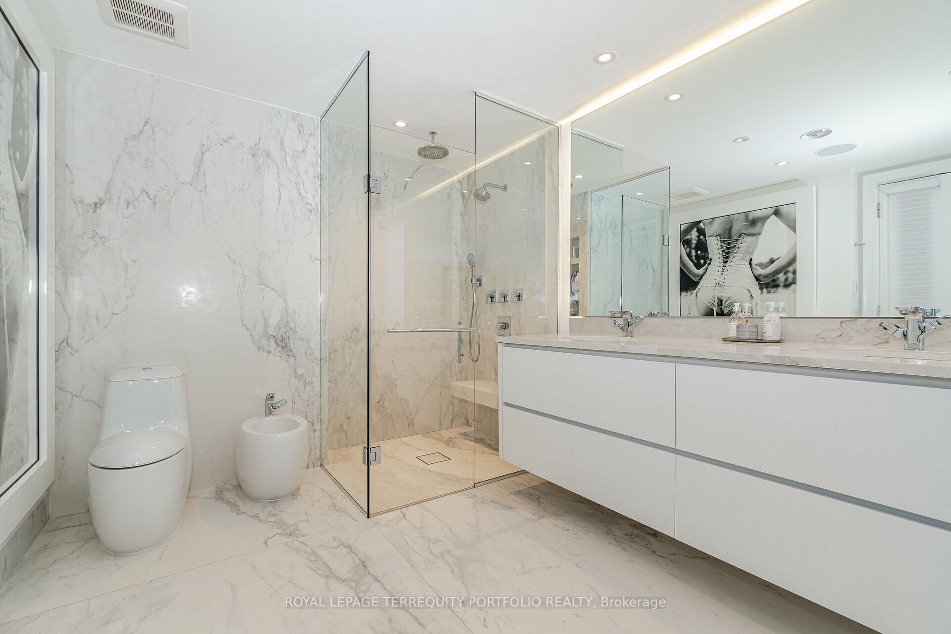 2095 LAKE SHORE Boulevard W, #115