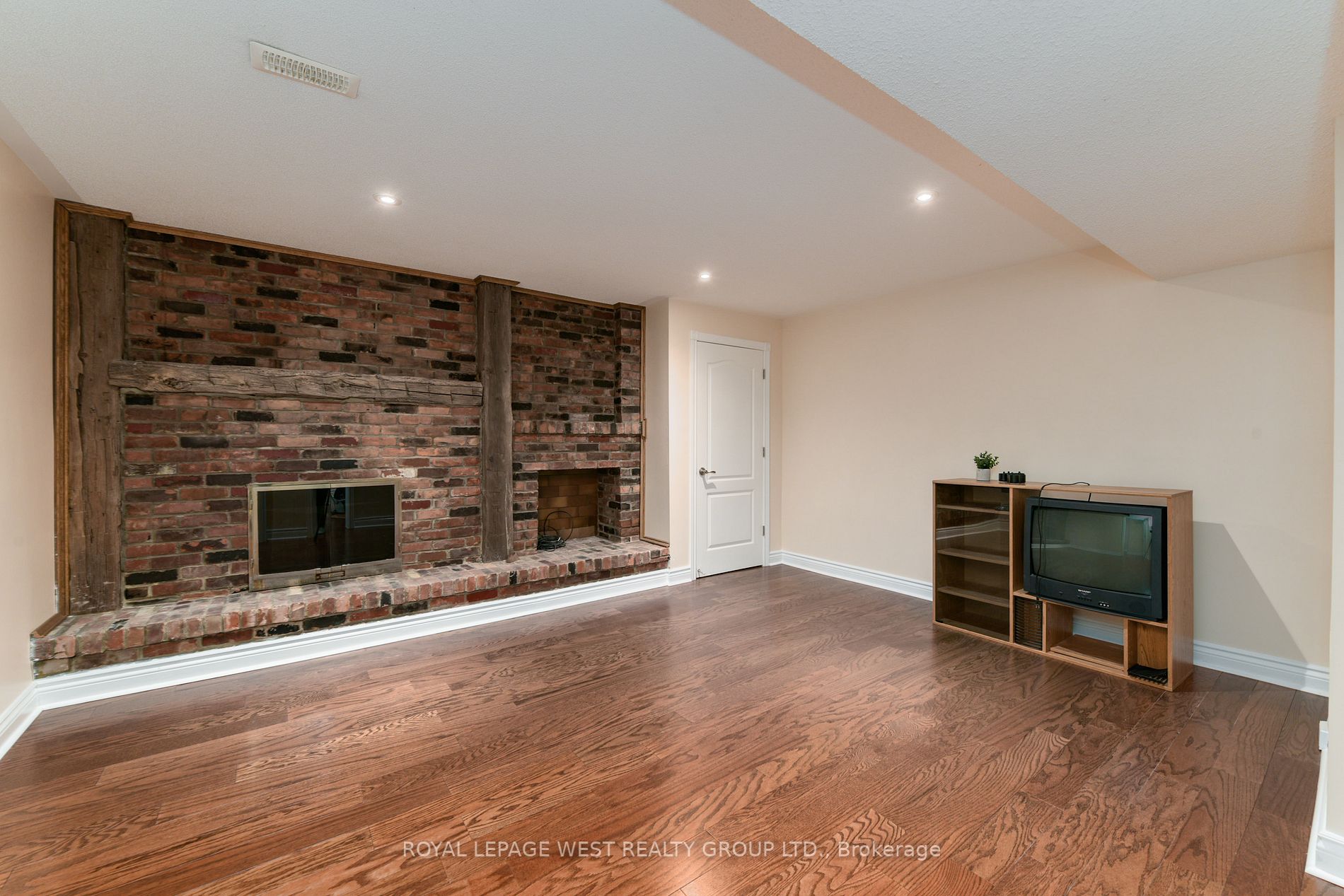 1745 Bridewell Crt