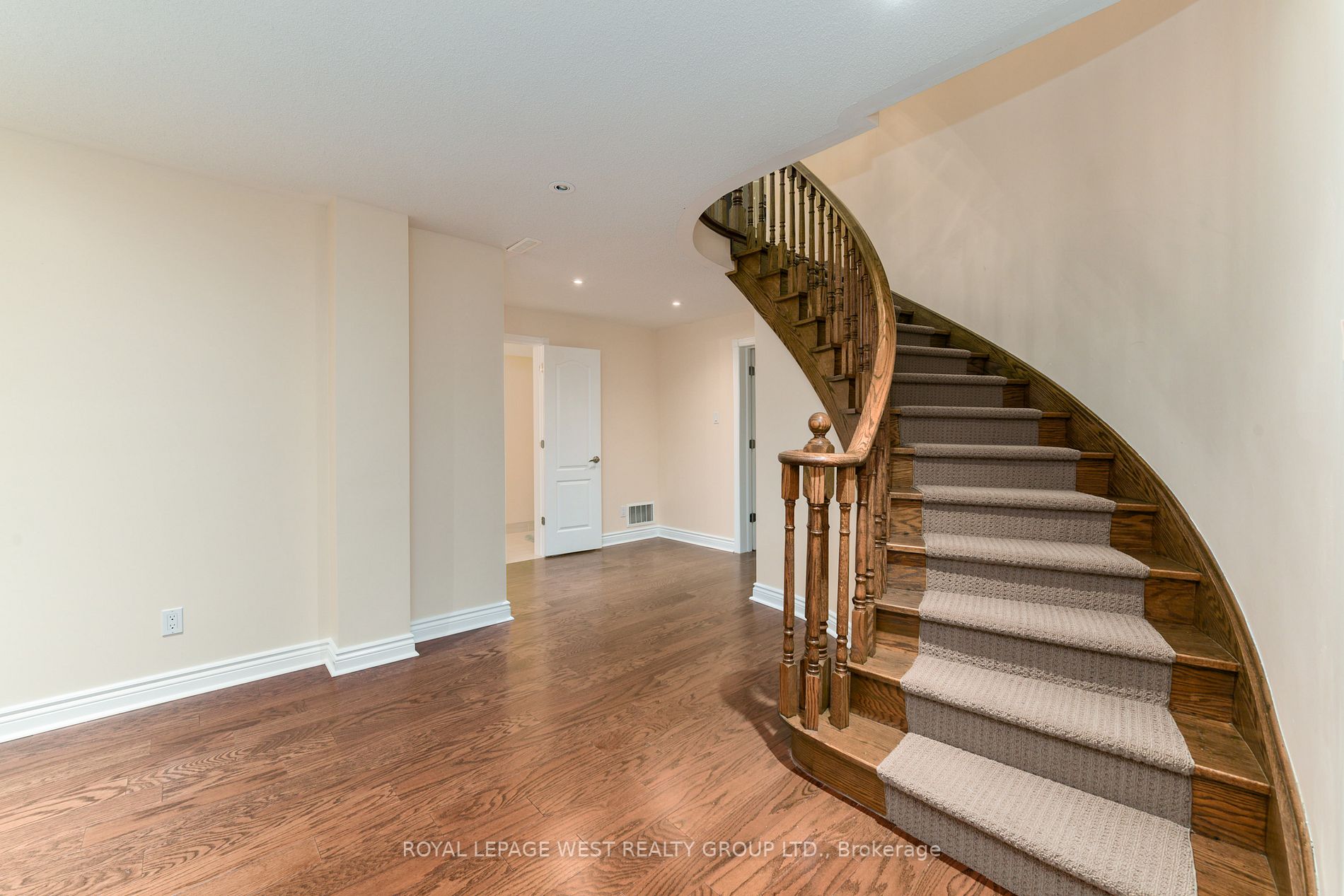 1745 Bridewell Crt