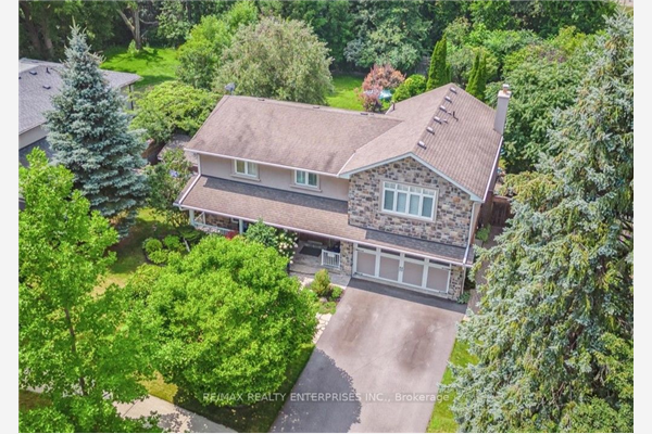 821 Caldwell Ave, Mississauga