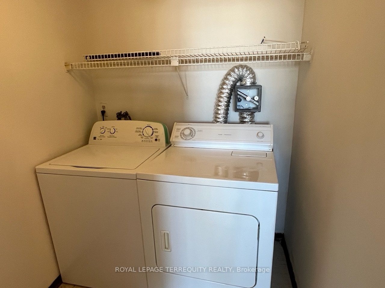 240 Scarlett Rd, #1710