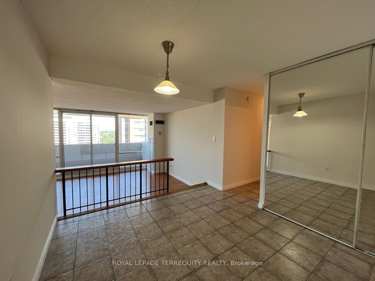 240 Scarlett Rd, #1710