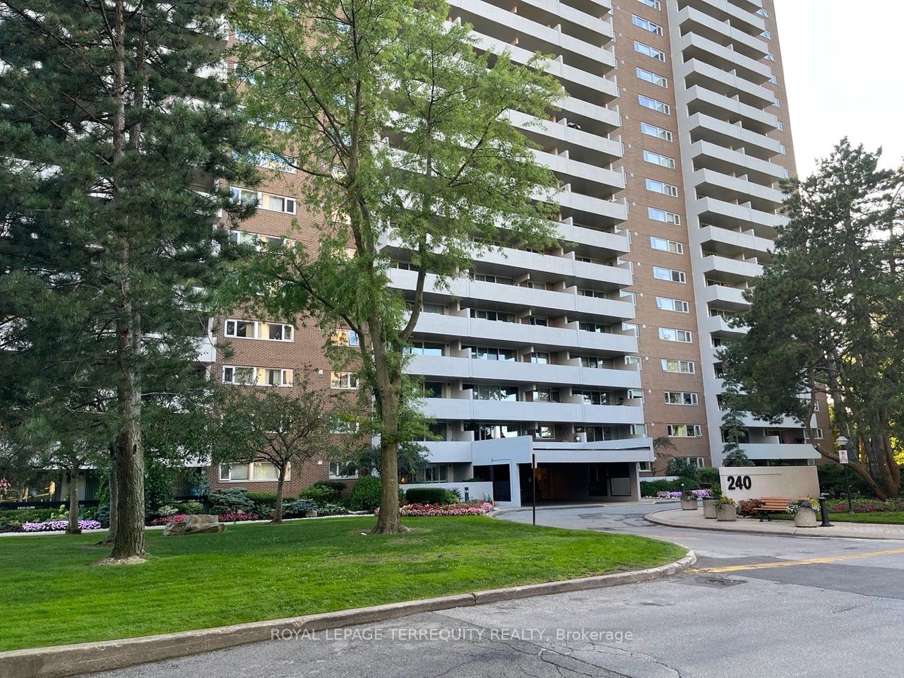 240 Scarlett Rd, #1710