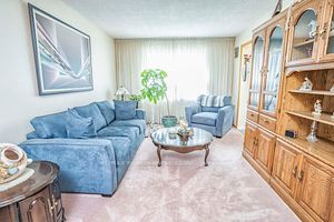 46 Marblehead Cres