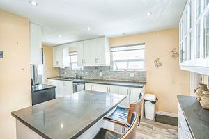 46 Marblehead Cres