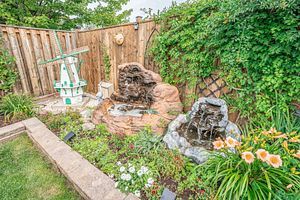 46 Marblehead Cres