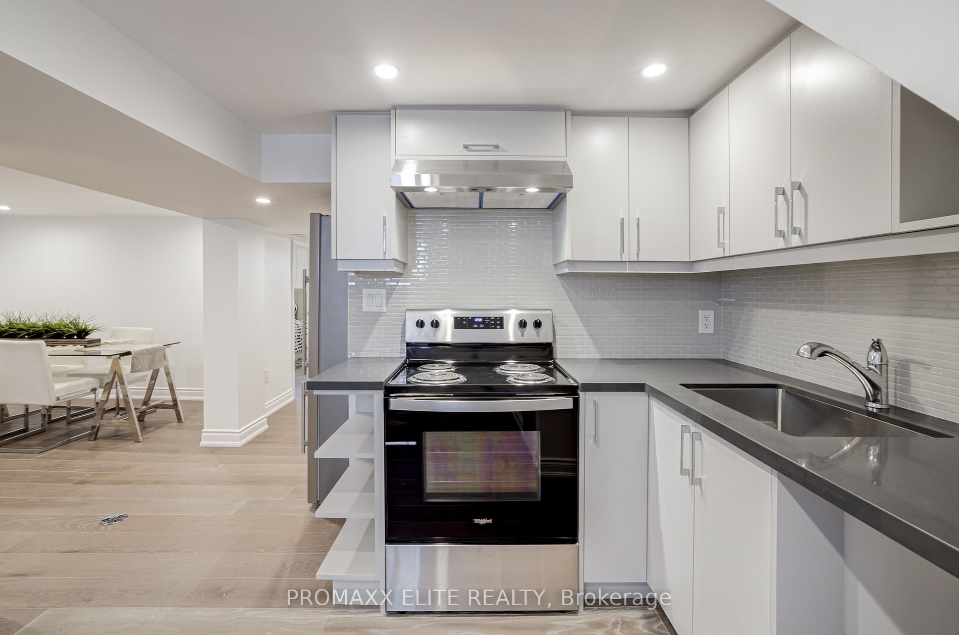 5 Lockerbie Ave