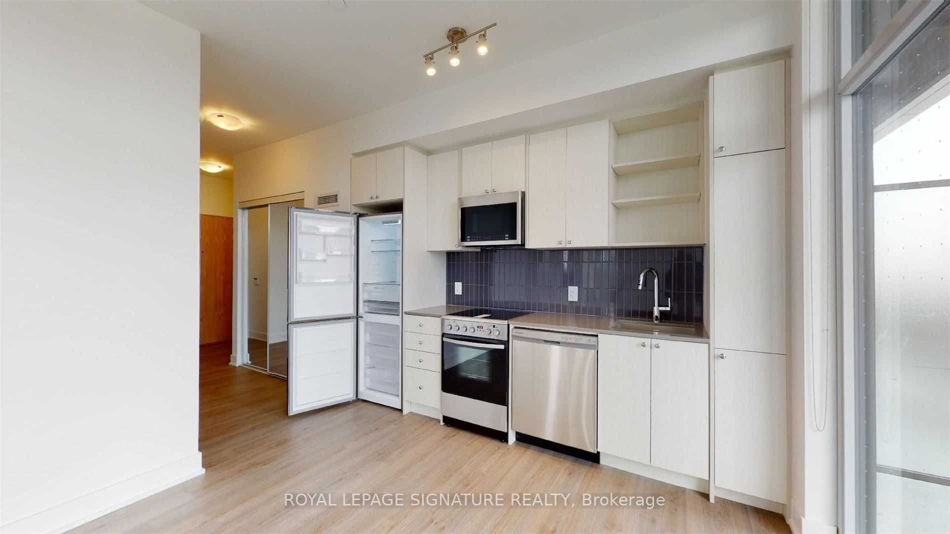 50 George Butchart Dr, #308