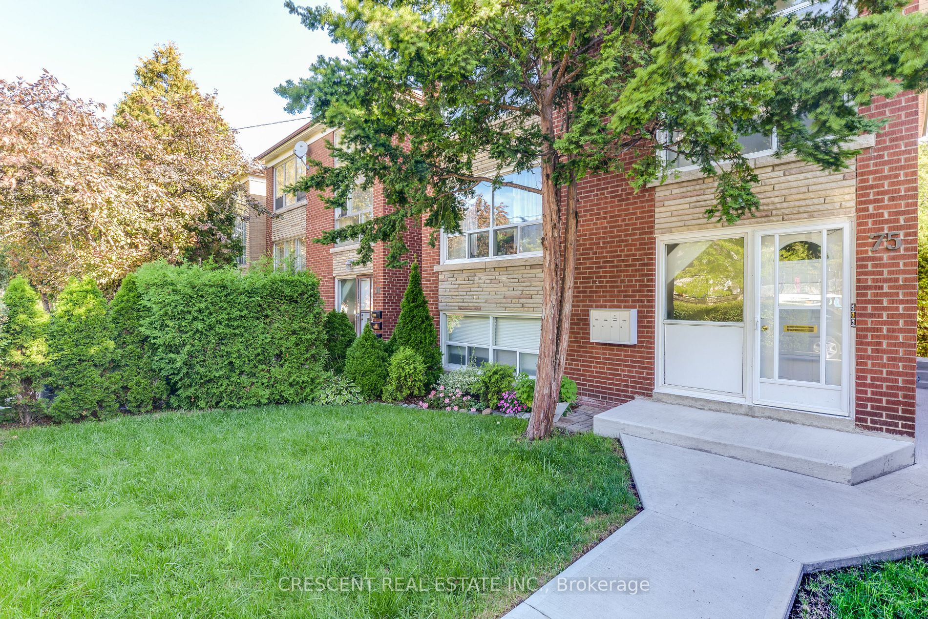 75 Keele St N, #2(Main)
