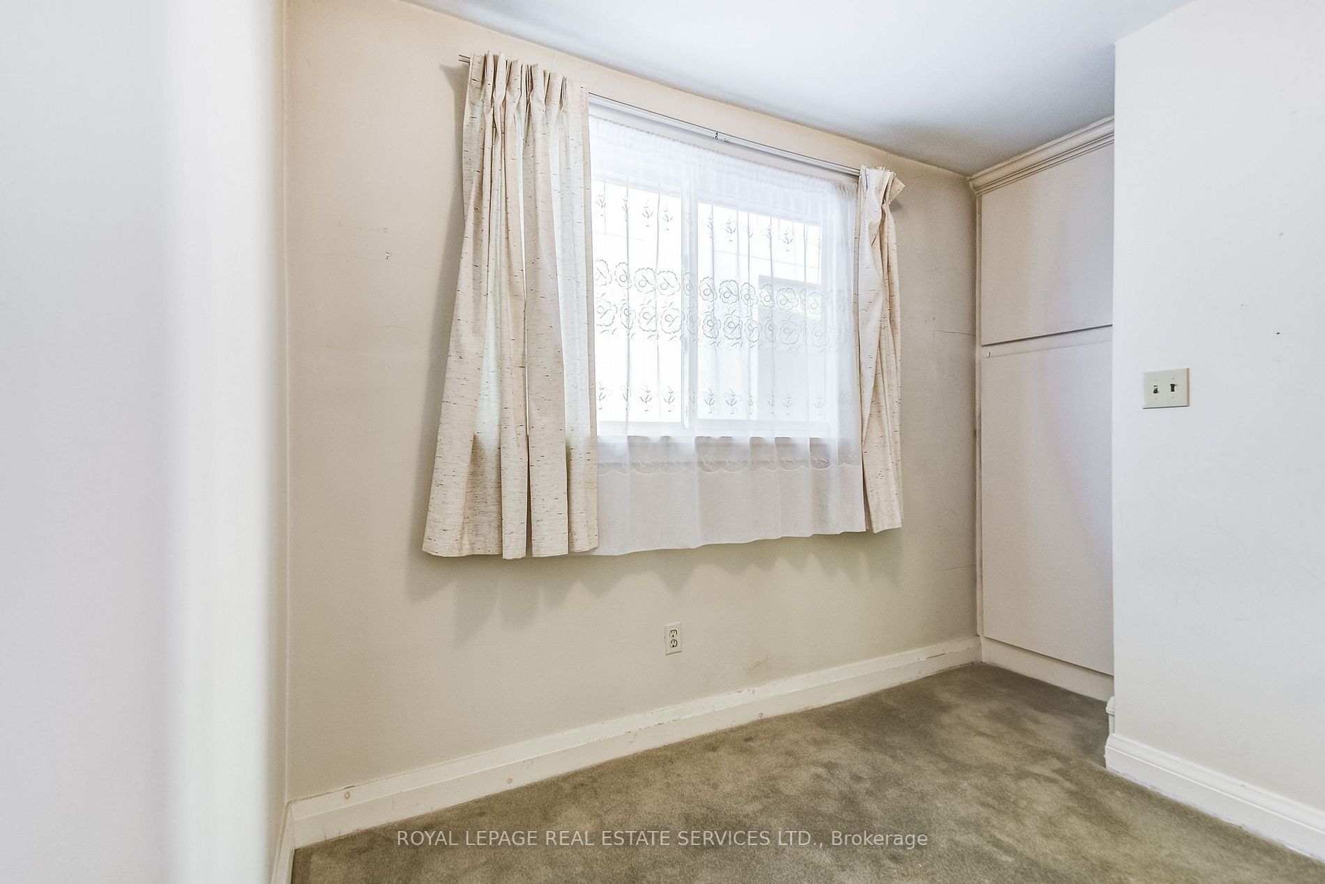 10 Marquis Ave