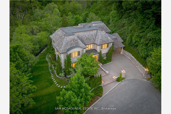 158 Edenbridge Dr