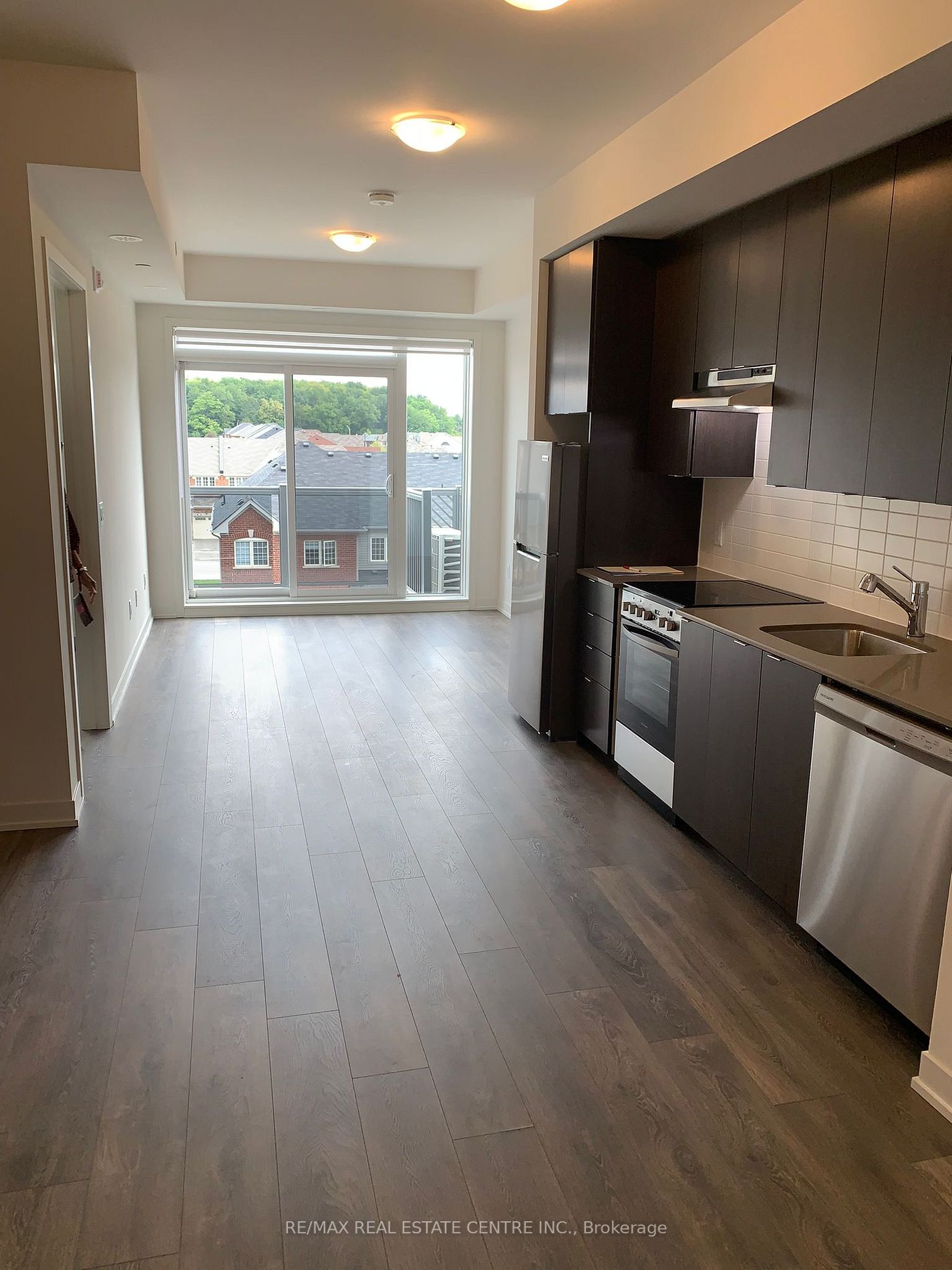 62 Sky Harbour Dr, #402