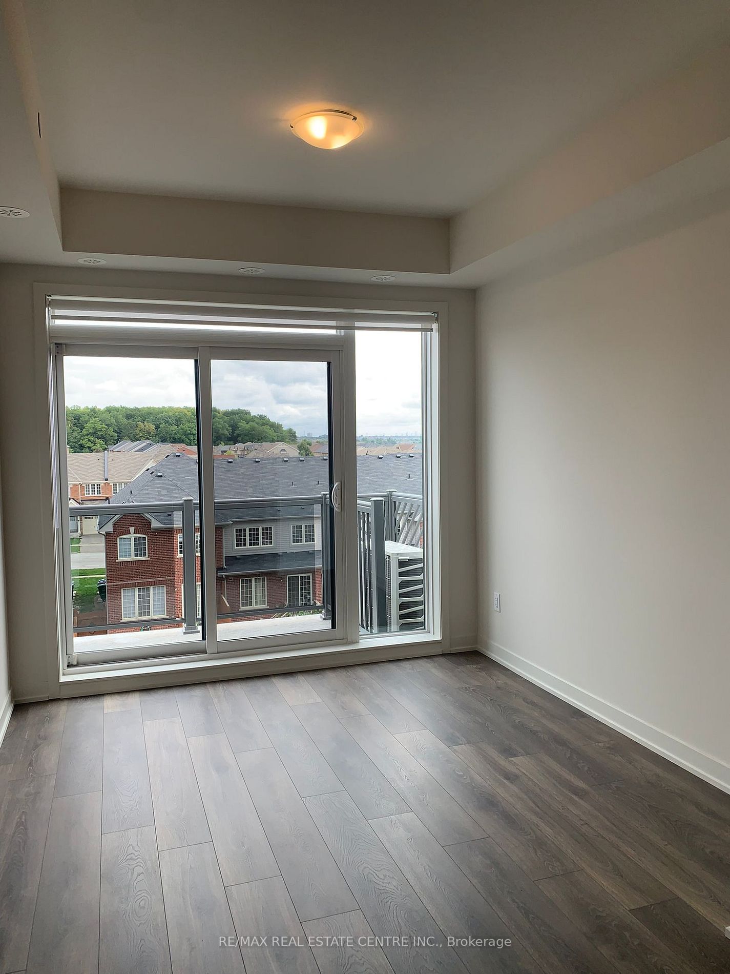 62 Sky Harbour Dr, #402