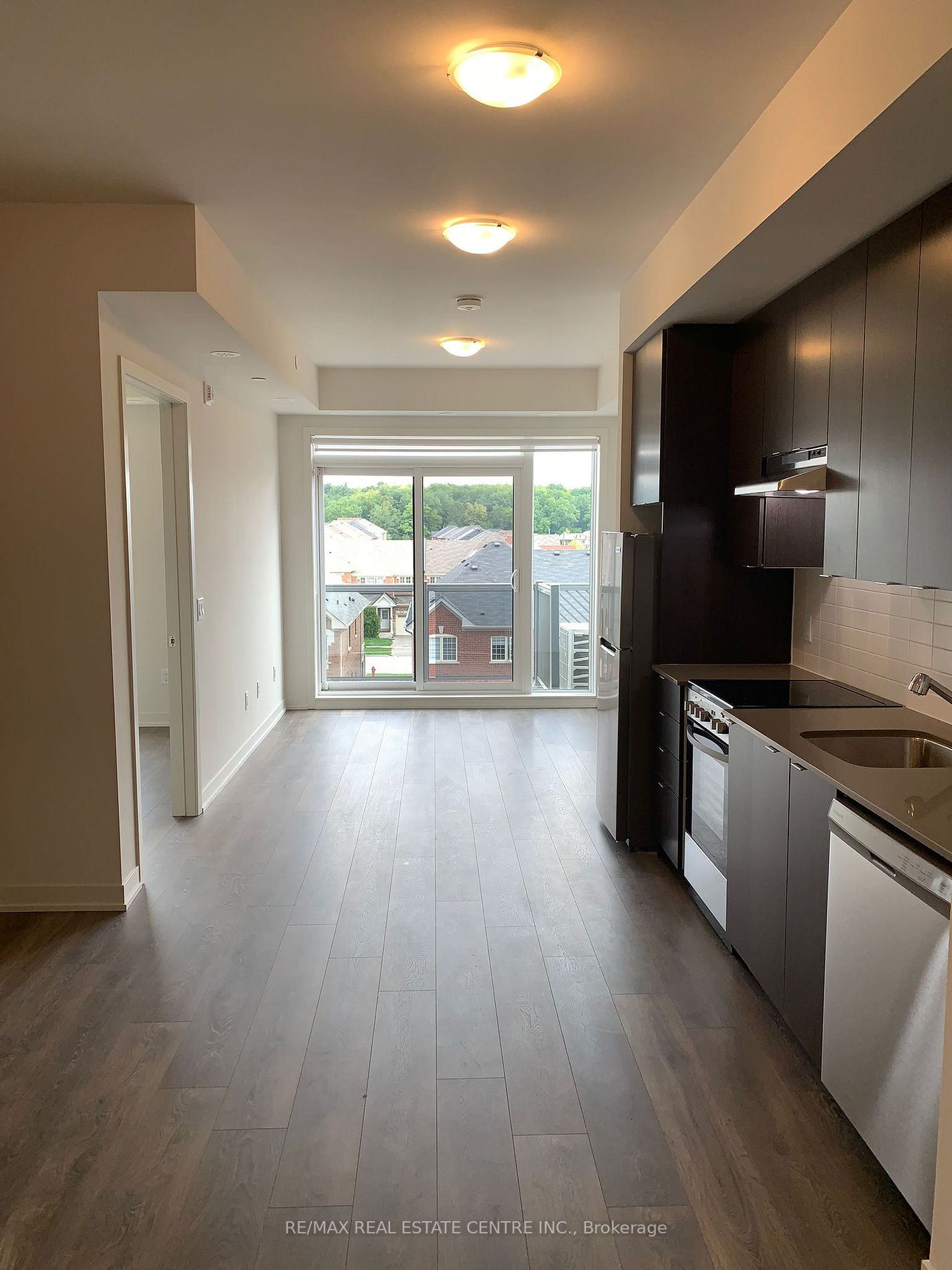 62 Sky Harbour Dr, #402