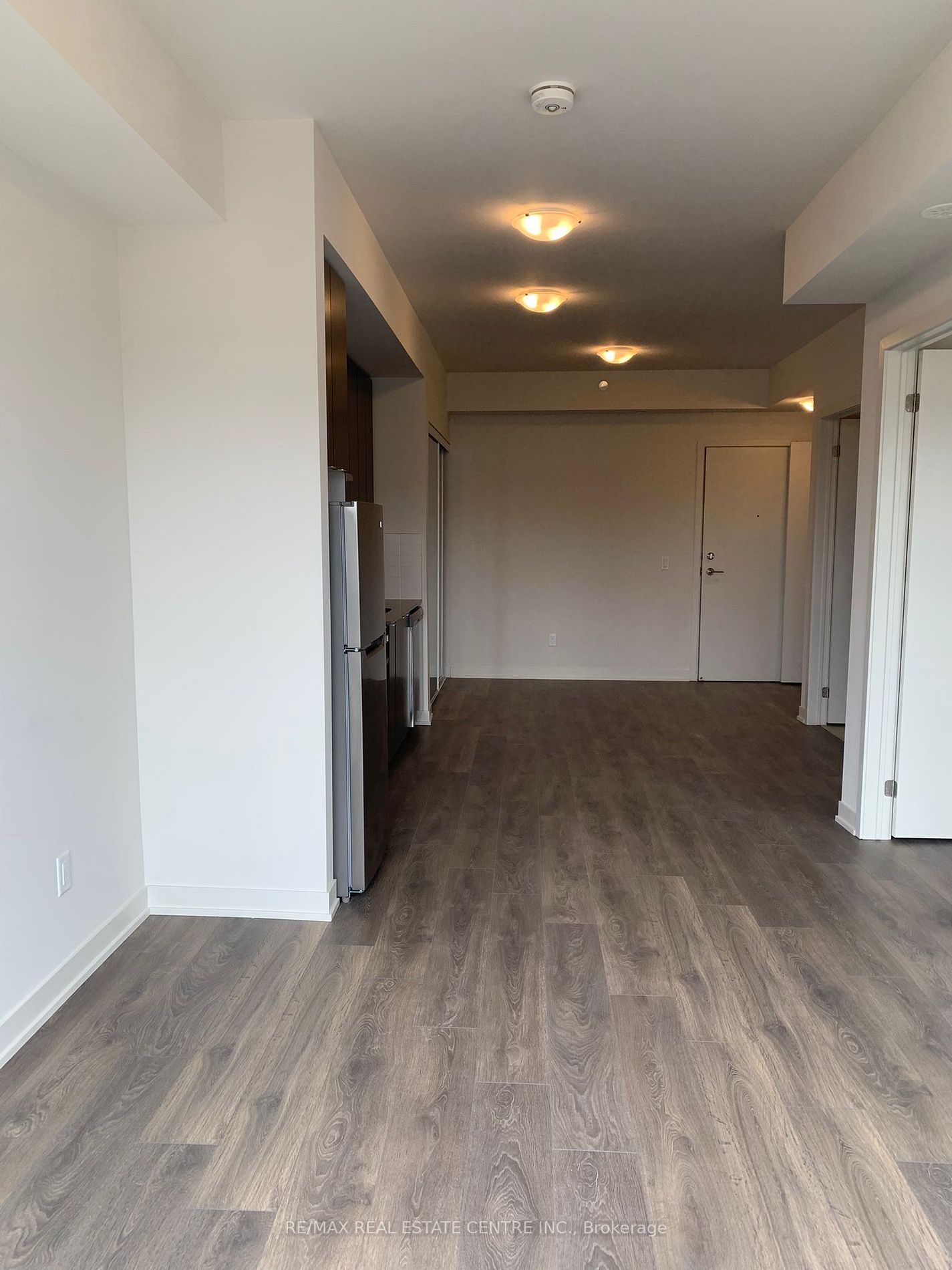62 Sky Harbour Dr, #402