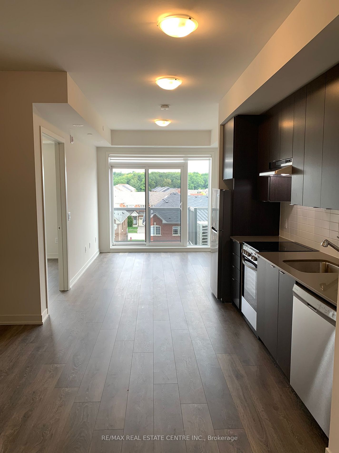 62 Sky Harbour Dr, #402