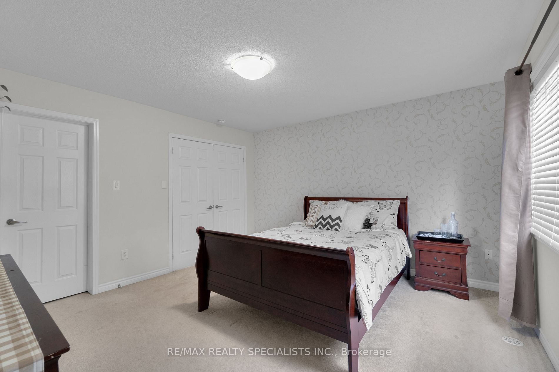 8 Toledo Lane