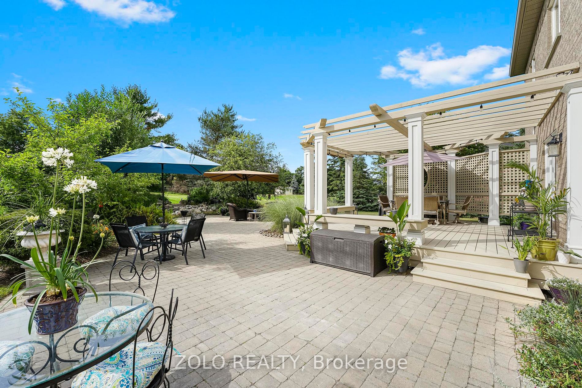 6 Massari St