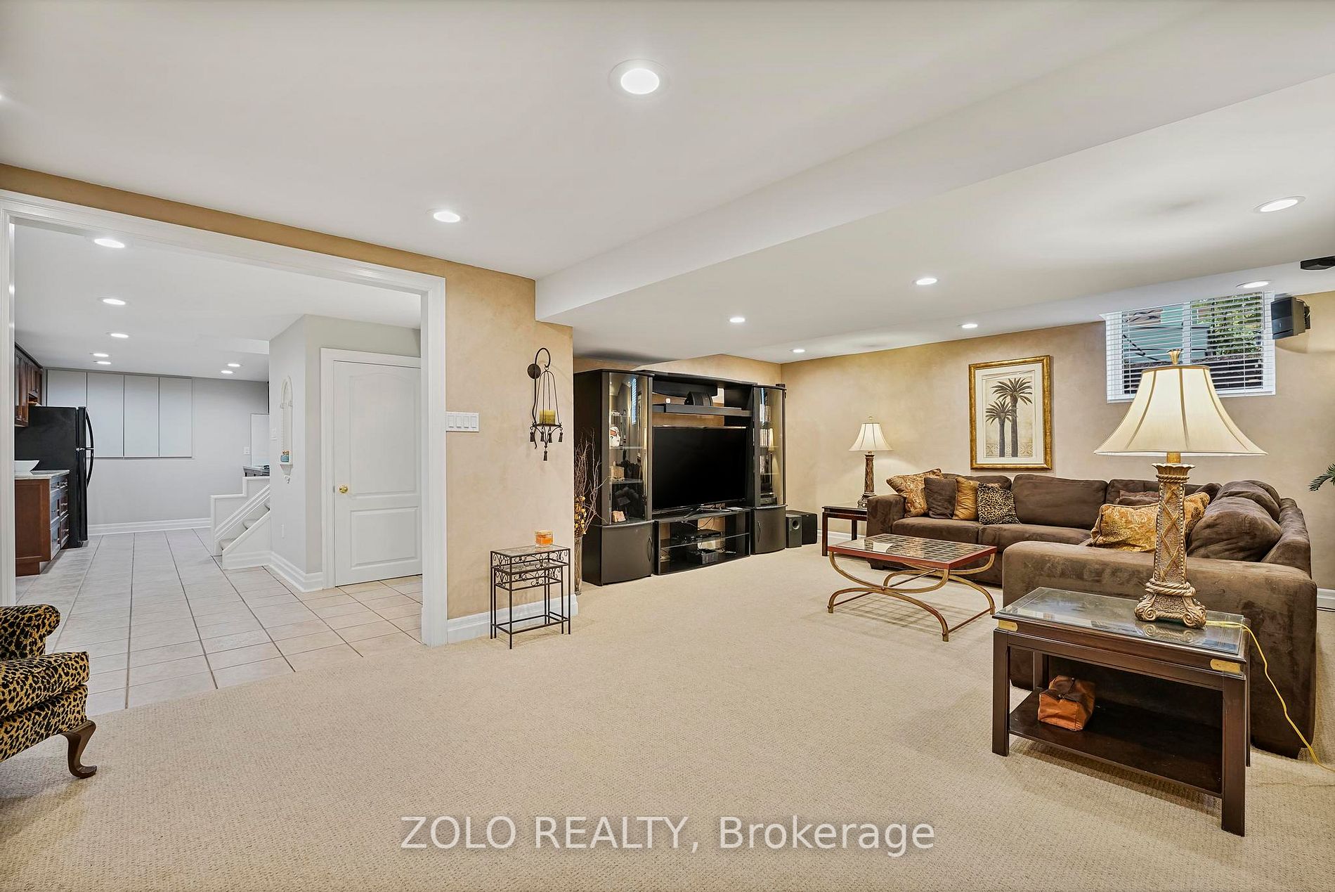 6 Massari St