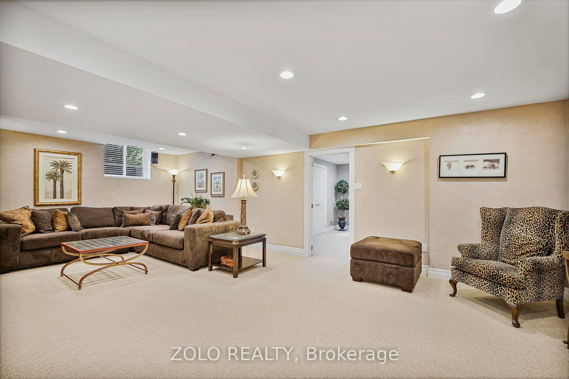 6 Massari St