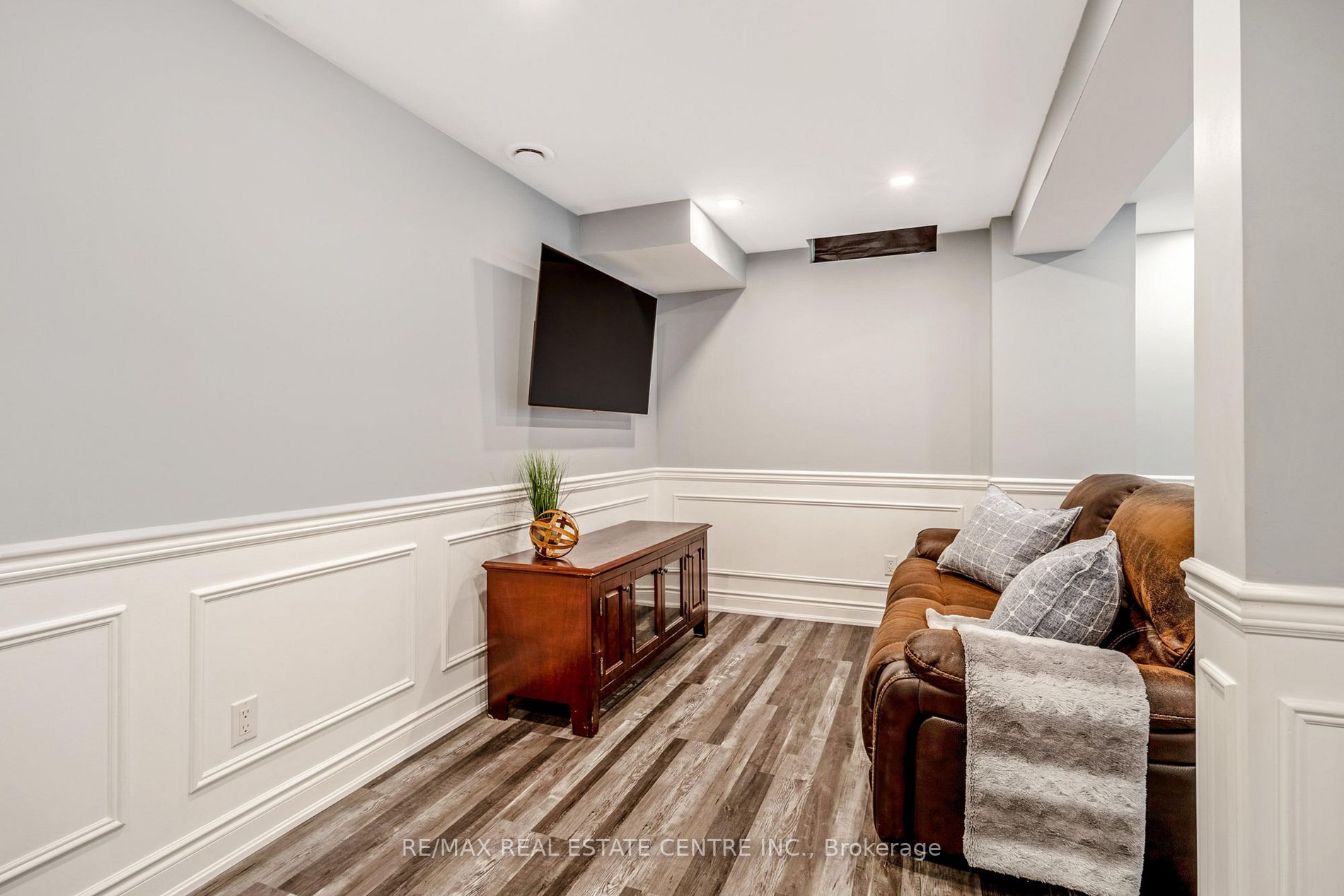 104 Playfair Terrace