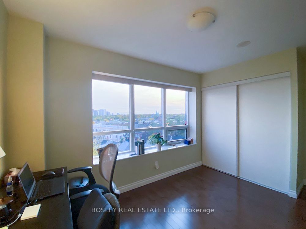 61 Heintzman St, #911