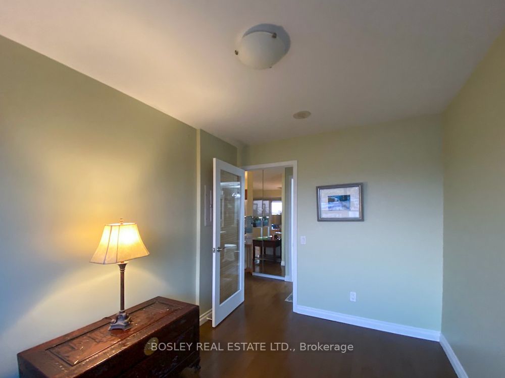 61 Heintzman St, #911