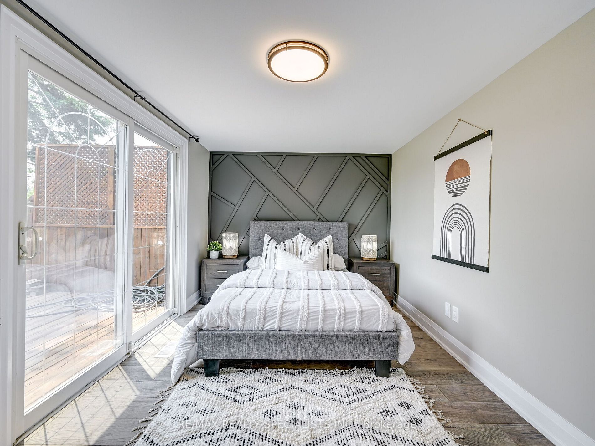 3 Lockton Crescent