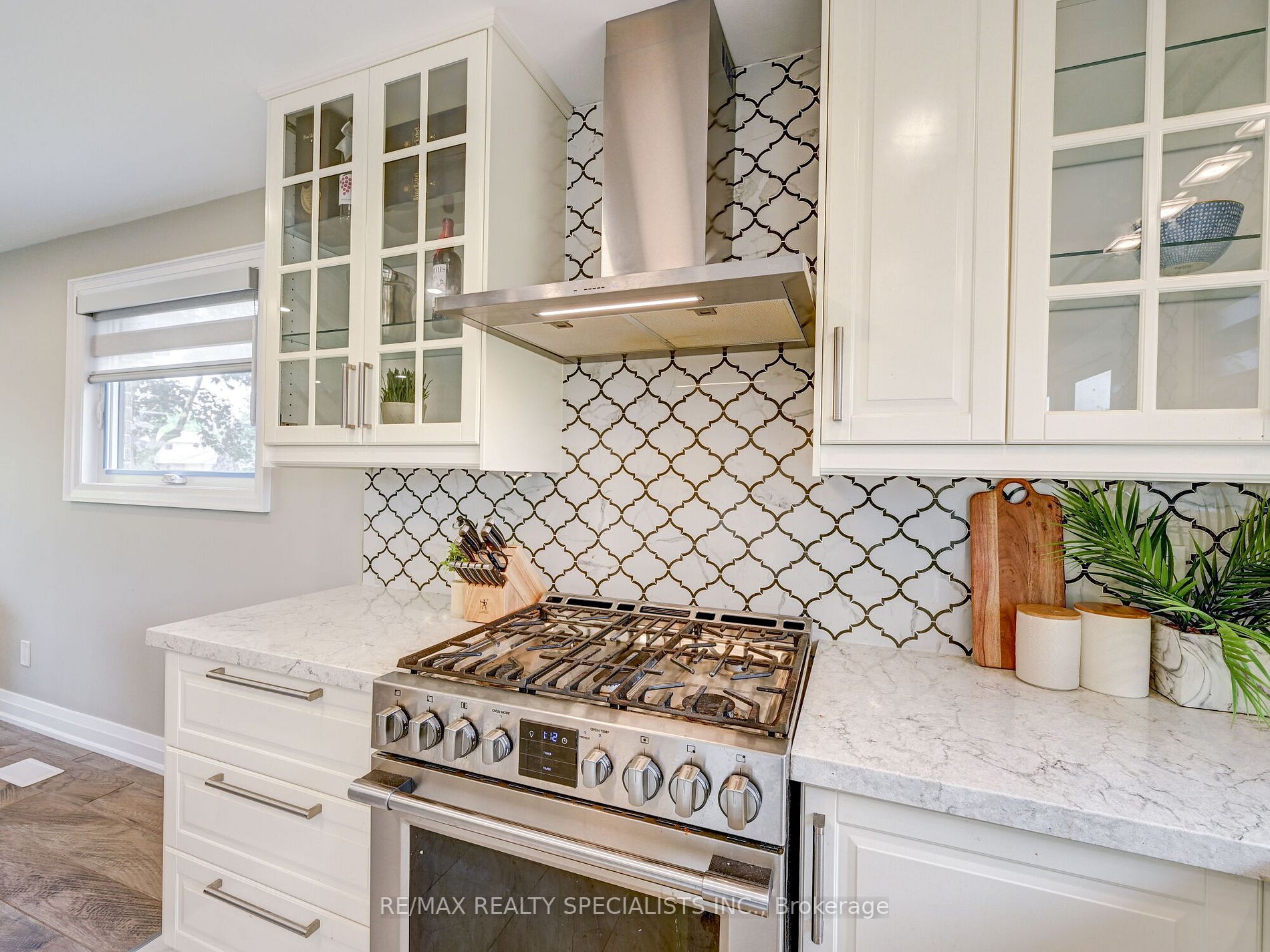 3 Lockton Crescent