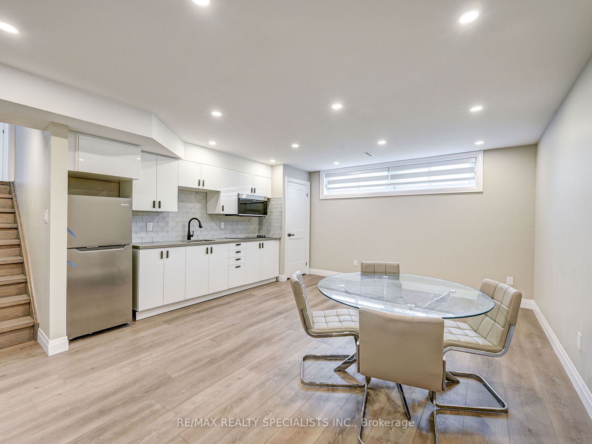 3 Lockton Crescent