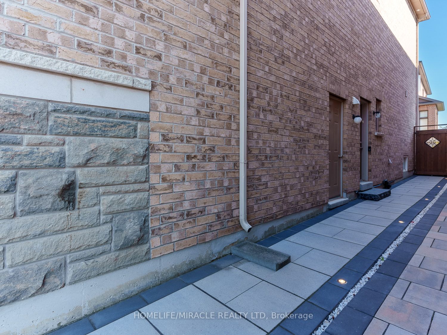 3257 Charles Biggar Drive