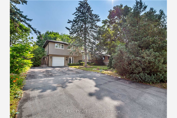 2449 Genevieve Dr, Mississauga