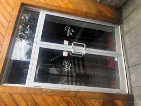 1292 Queen Main Lf & Bsmt St W