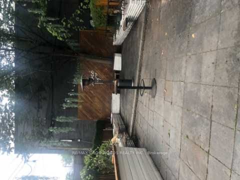 1292 Queen Main Lf & Bsmt St W