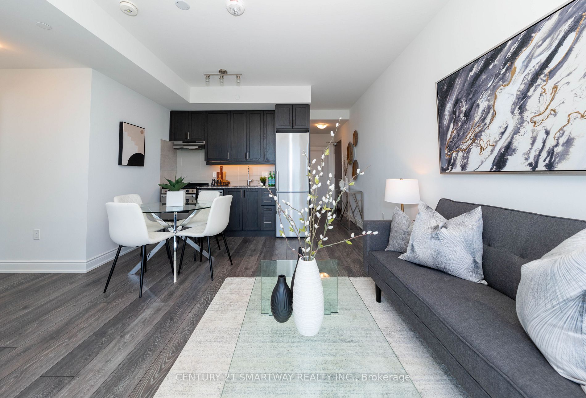 1050 Main Street E, #713