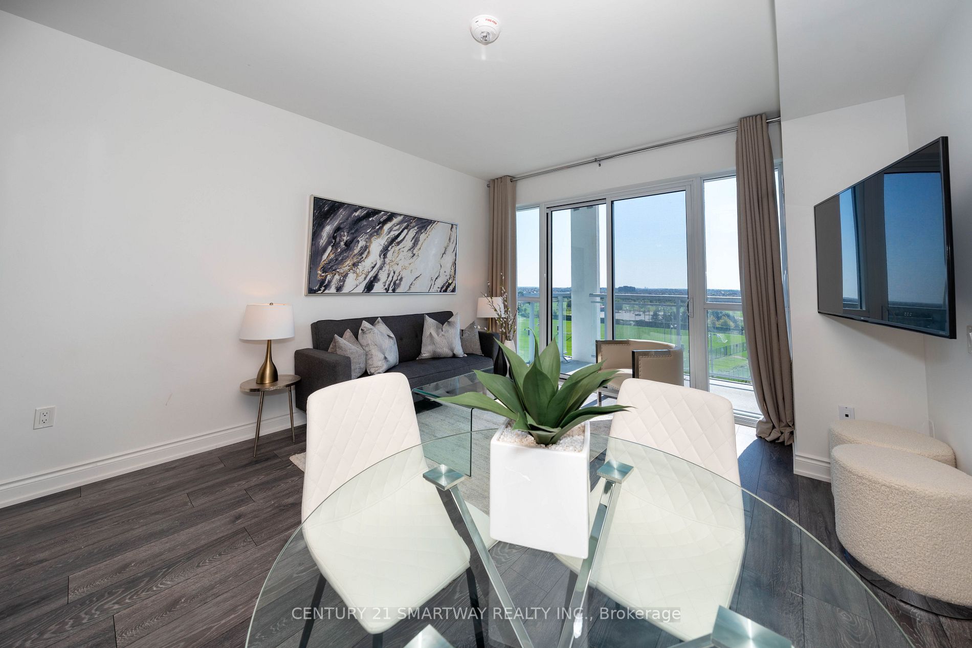 1050 Main Street E, #713