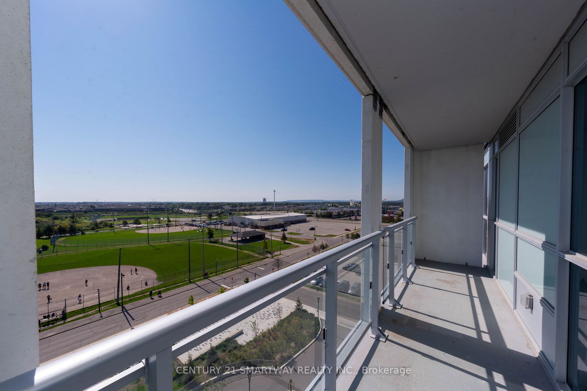 1050 Main Street E, #713