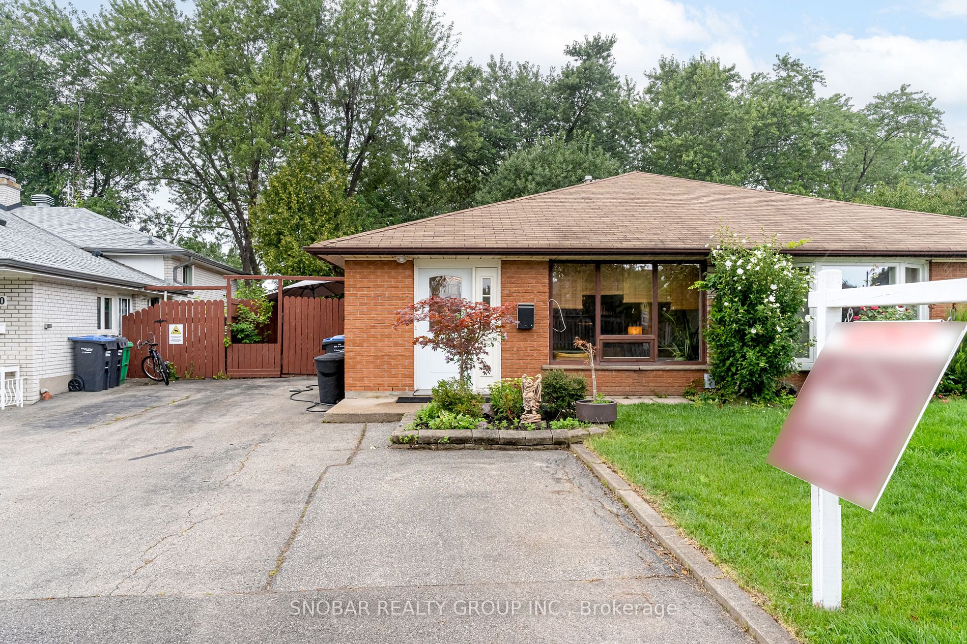 3424 Ellengale Dr