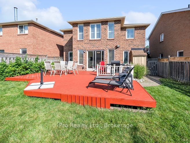 3294 Thorncrest Dr