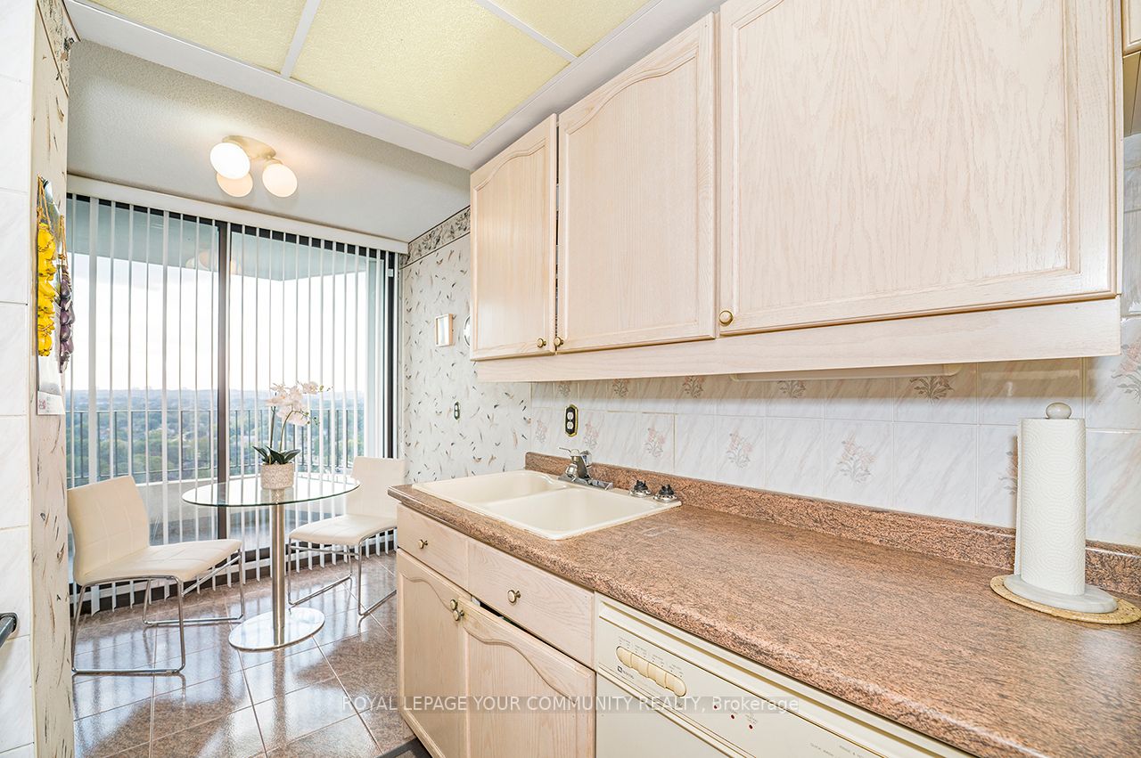 1333 Bloor St, #1609