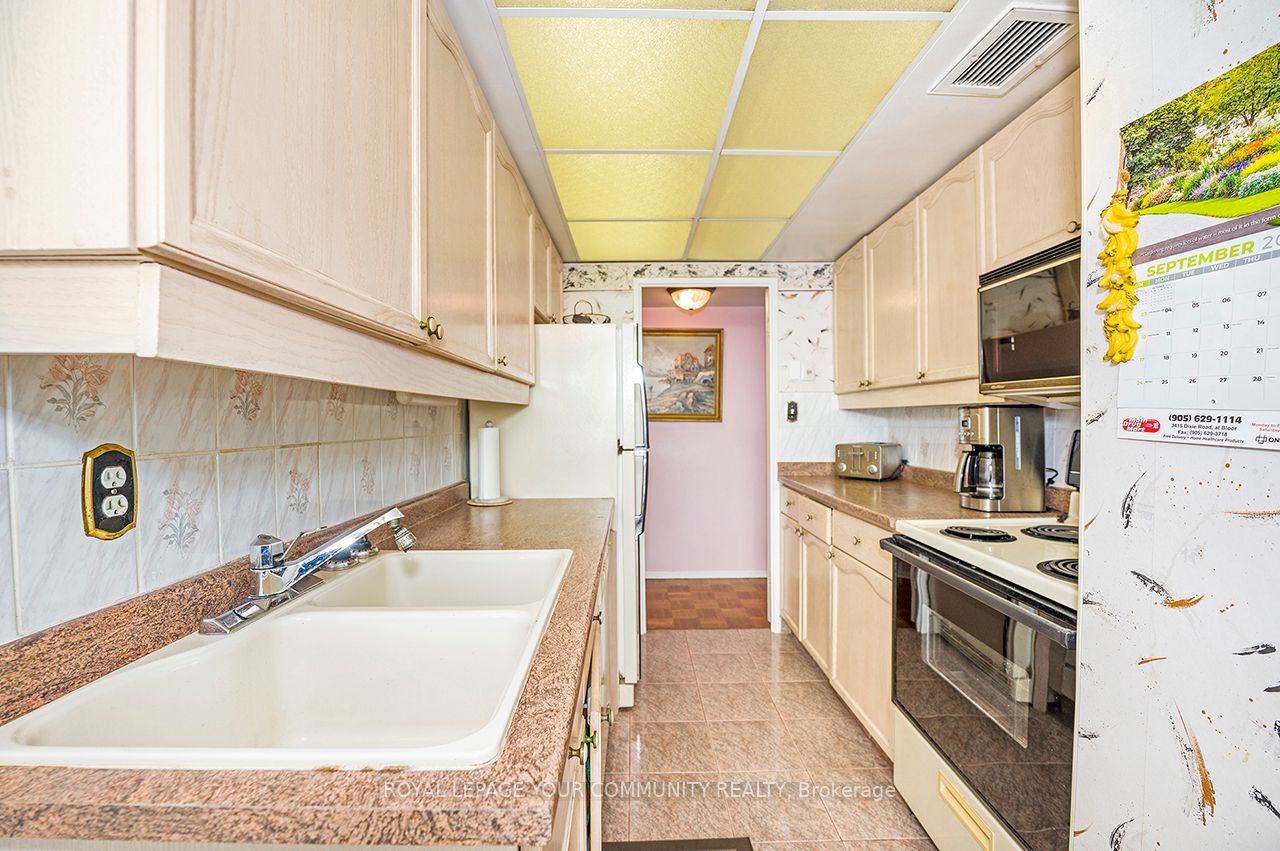 1333 Bloor St, #1609